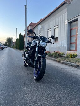 Yamaha MT03 - 2