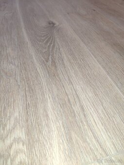 Laminátová podlaha používaná 41m2 + lišty - 2