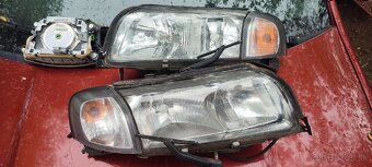 Predné svetlá Volvo S80 - 2