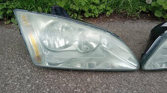 Svetlá Ford Focus MK2 - 2
