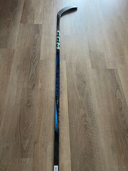 Hokejka CCM Jetspeed FT7pro senior - 2