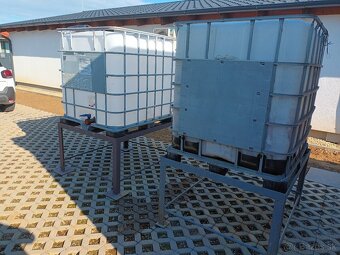 IBC kontajnery s oceľovými podstavcami 2 kusy - 2