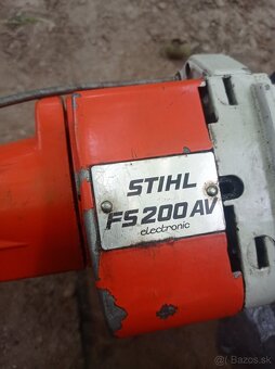 Krovinorez Stihl 200 AV electronic - 2