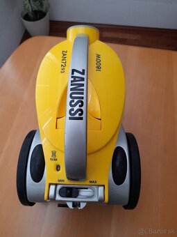 Predám vysávač Zanussi - 2