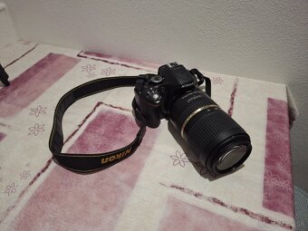 Nikon D5200 s príslušenstvom - 2