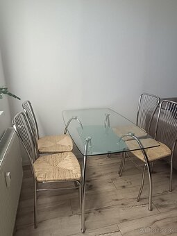 Jedálenský stôl so 4 stoličkami - 2