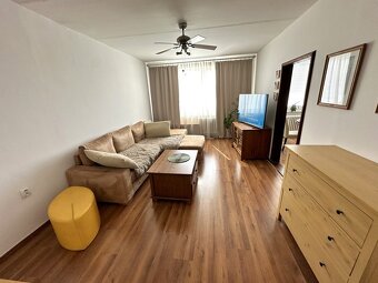 3 izbový byt 72 m2, 5/12, balkón, Galanta, SNP. 141.000 € - 2
