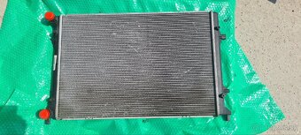 Predám originál chladič vody 3.6 a 3.2 VR6 VW AG - 2