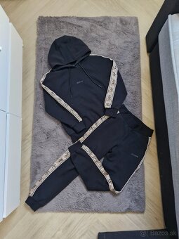NOVE Guess teplakova a fitness suprava XS, XS/S - 2