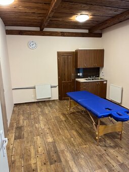 Prenájom priestorov 20m2 pre služby/kanceláriu - Púchov - 2