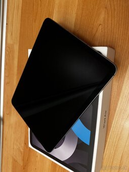 iPad Air, 4th Generation, WiFi + Cellular + GPS - 2