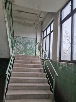 Priemyselná budova - 1000 m2 v Michalovciach - 2