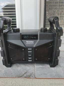 Odolné radio - 2