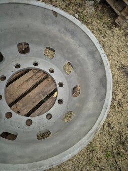 Alcoa Predam hlinikove disky (mam 8ks). - 2