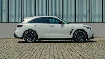 Infiniti FX Vettel by Brabus 309 kw 1 zo 150 - 2