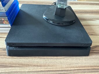 Playstation 4 Slim 1TB + Controller + Nabíjačka + 10 hier - 2
