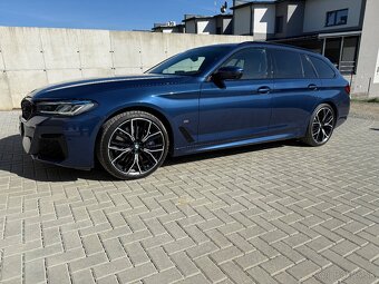 BMW 530d xDrive Touring mHEV G31 M-Packet - 2