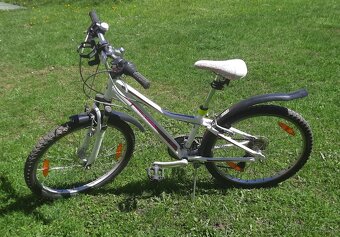 Dievčenský bicykel GIANT 24" - 2