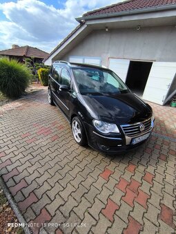 Predám Volkswagen Touran Facelift Highline 1.9 TDI - 2