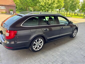 Superb Combi 2.0 TDI 125KW 170PS - 2