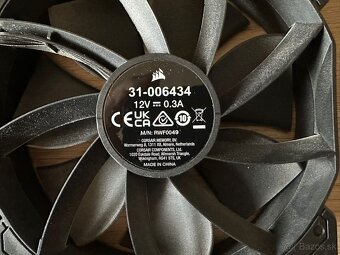 Corsair - 120mm, 3-pin, 1200 RPM - 2