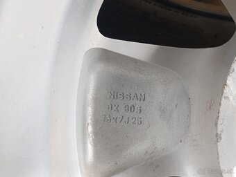 Terrano  235/70 R16 - 2