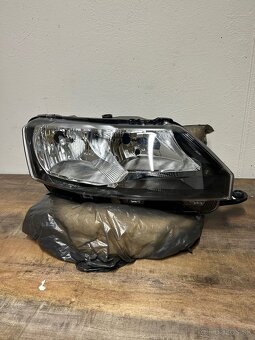 Predné svetlo pre SKODA RAPID. - 2