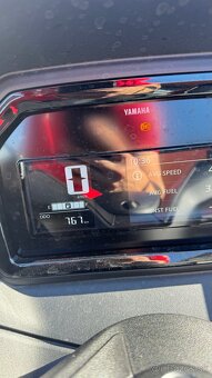 Yamaha XMAX 300 Tech Max + - 2