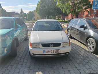 Volkswagen Polo - 2