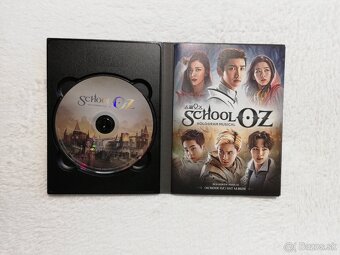 Predám KPOP album School OZ, Hologram musical - 2