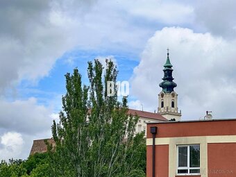 JEDINEČNÝ Mezonetový byt / parking, záhrada - pri PARKU, Nit - 2