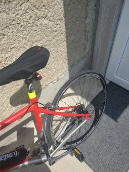 Predám cestný bicykel Giant ,, 320€ - 2