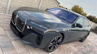 odstupim leasing BMW i7 M70 xDrive - 2