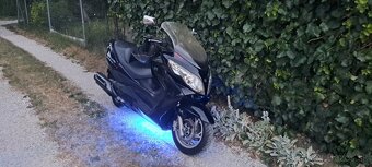 Suzuki Burgman AN400 - 2