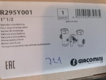 Štvorcestny ventil Giacomini - 2