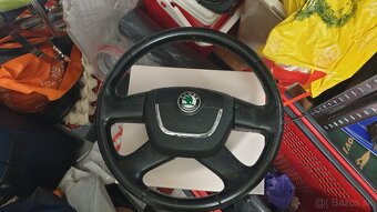 Škoda kožený volant. - 2