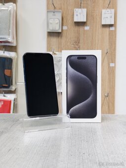 Apple iPhone 15 Pro 128GB Black Titanium - 2