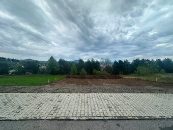 Stavebny pozemok 727m2 - Tulská - pre rodinny dom na predaj - 2