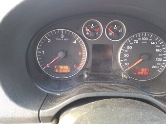 Predam BMW e92 coupe 2,0d aut. - 2