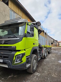 Lesovoz VOLVO 6X6 - 2