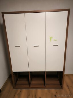 Šatníková skriňa - 2
