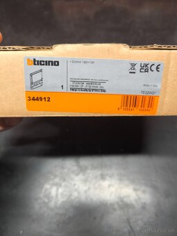 Video vrátnik Legrand Bticino vnútorná jednotka - 2