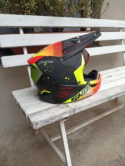 Kvalitná prilba SHOT červená žltá - 2