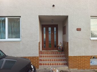 Na predaj ponúkam poschodový dom - 2