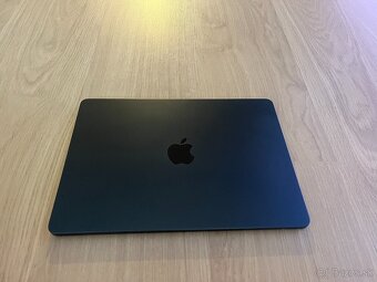 Apple MacBook Air 13" (2024) s čipom Apple M3 [TOP STAV] - 2