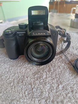 Panasonic Lumix DMC-FZ7 - 2