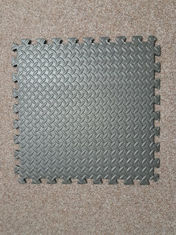 Tlmiaca puzzle podložka - 2