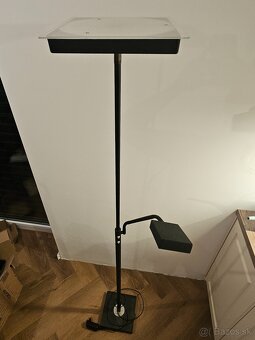 Čierna dizajnová lampa - 2