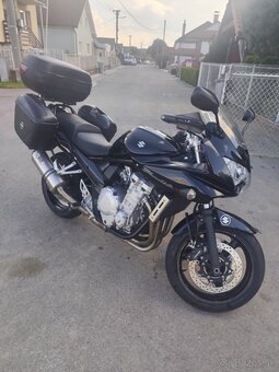 Suzuki Bandit 650 - 2