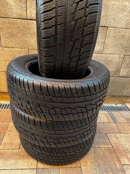 Zimné pneu 215/55 R 16 93H - 2